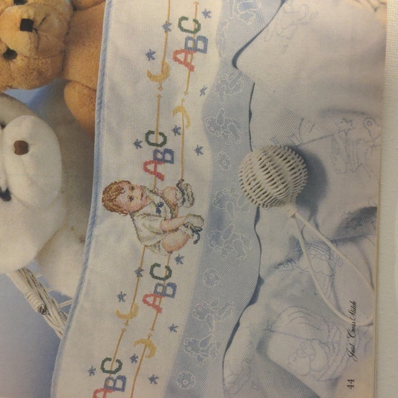 Just CrossStitch Magazine June 2000 - Picture 13 of 16